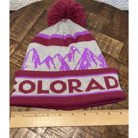 Colorado Beanie Pom Pom Maroon purple Acrylic One Size Fits Most - Picture 15 of 15